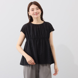 ルクオーレ コットン１００％ 総アイレットレース フレアーブラウス