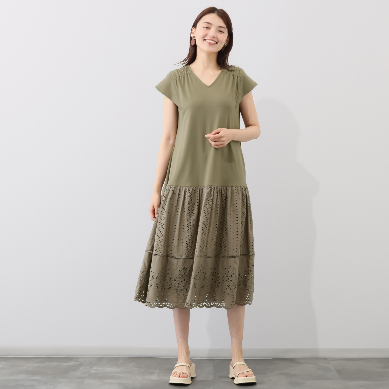 ルクオーレ 接触冷感モクロディ アイレットレース切替 フレアーワンピース