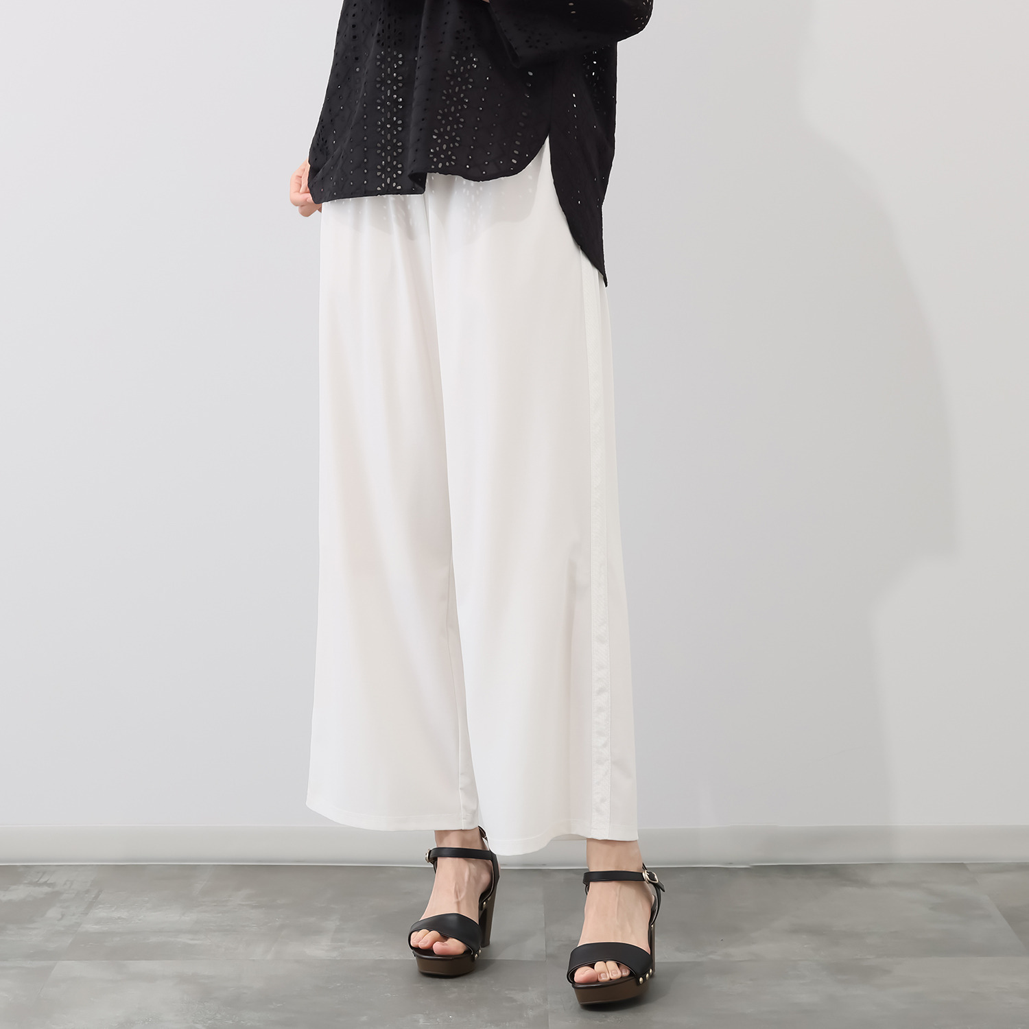 ルクオーレ 接触冷感モクロディ サイドラインデザイン ワイドパンツ