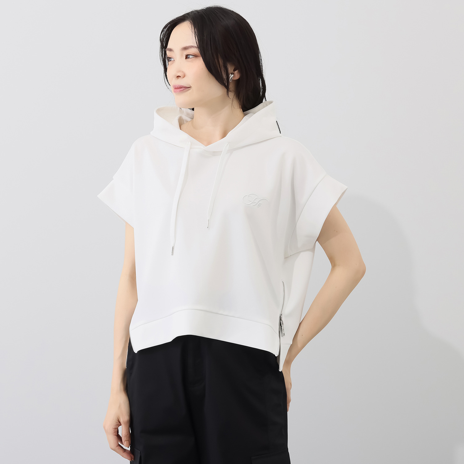 ヘブンアンドアース ＵＶカット ショート丈 フーディープルオーバー