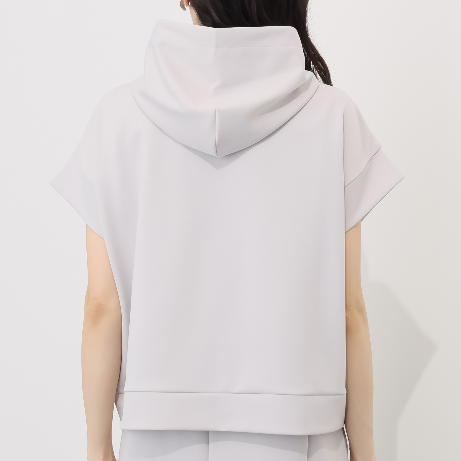 ヘブンアンドアース ＵＶカット ショート丈 フーディープルオーバー