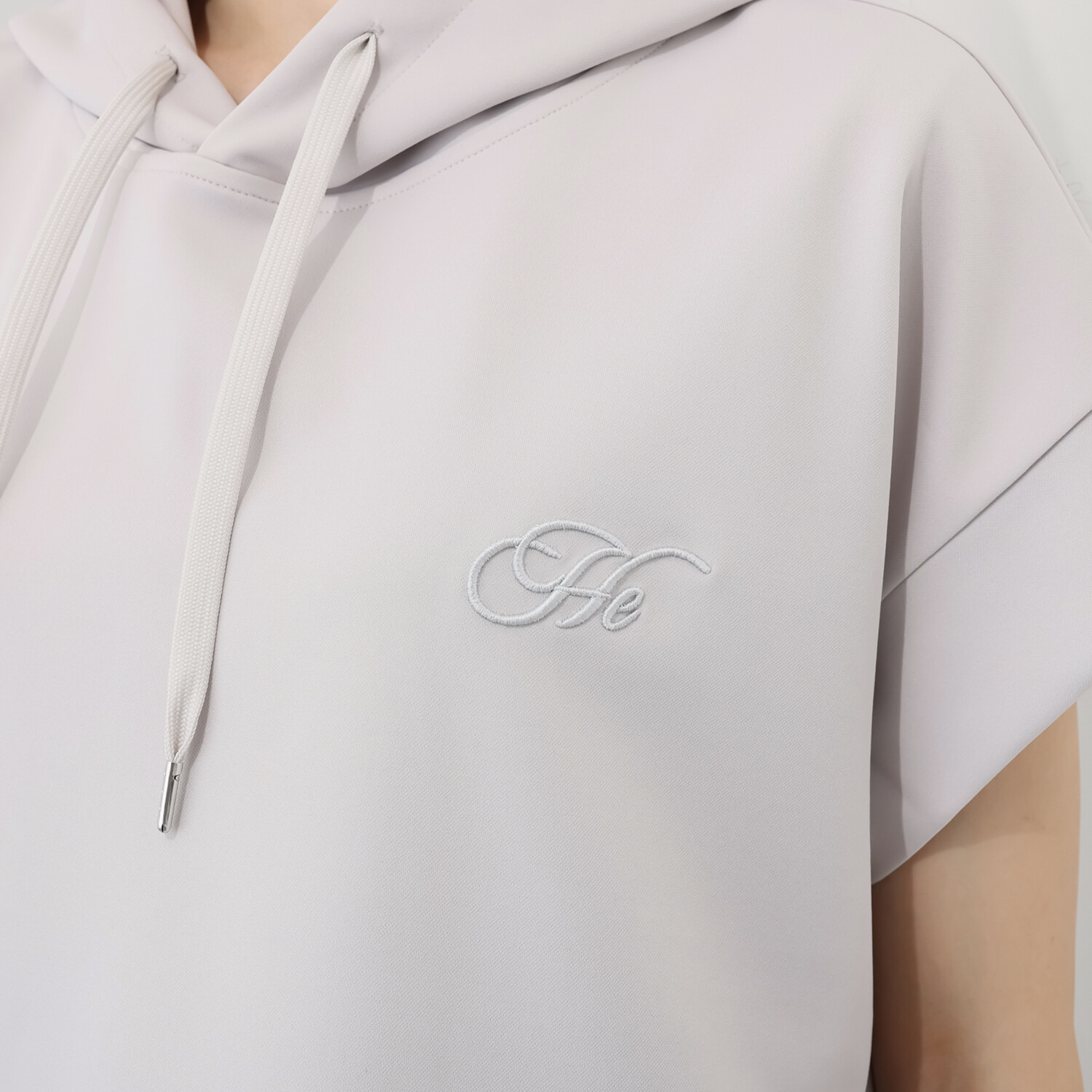 ヘブンアンドアース ＵＶカット ショート丈 フーディープルオーバー