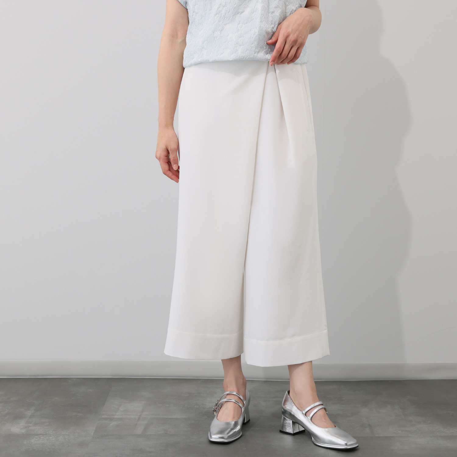 シック　バイ　ネイチャー ラップ調イージーパンツ