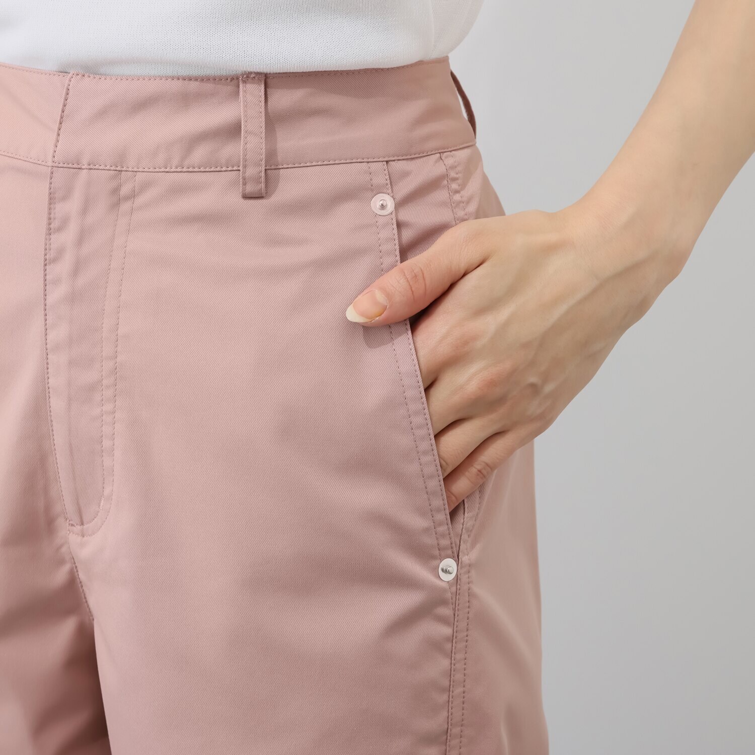 キリ　エ　キリ ツイルストレッチ素材 バレルシルエット ソフトカーゴパンツ