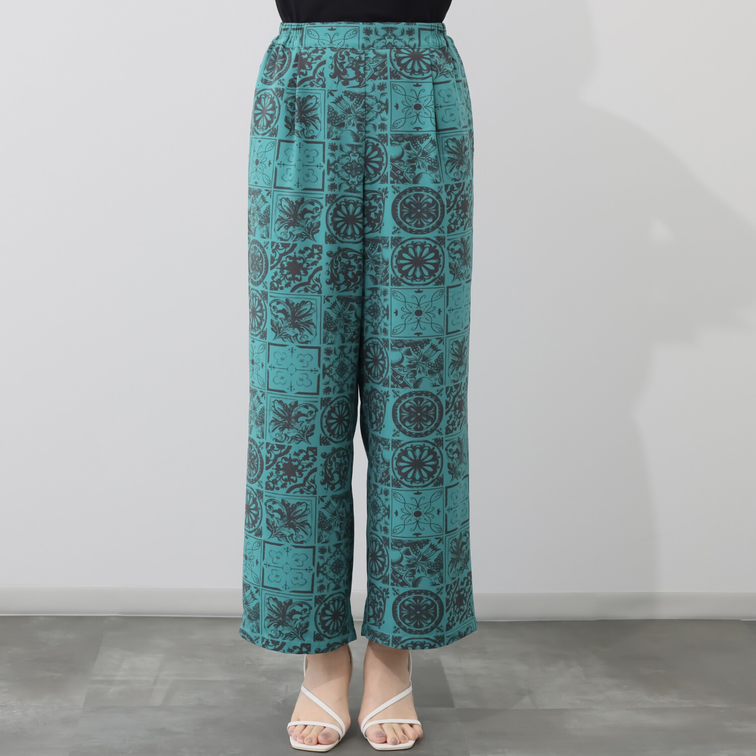 シルバーミントシュガー 梨地ジョーゼット プリント ワンタックワイドパンツ