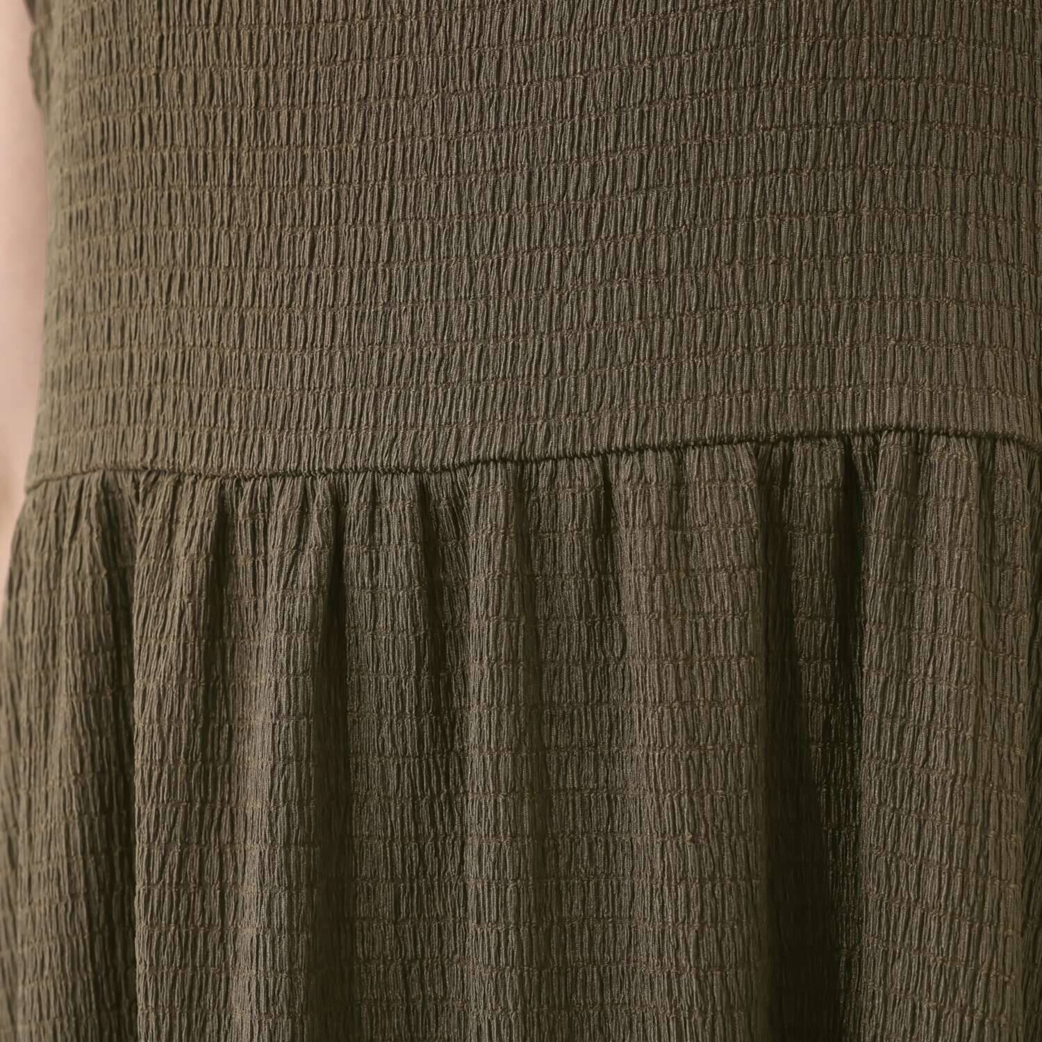 シルバーミントシュガー 肩ひもで長さが調整できる シャーリング調 キャミソールワンピース