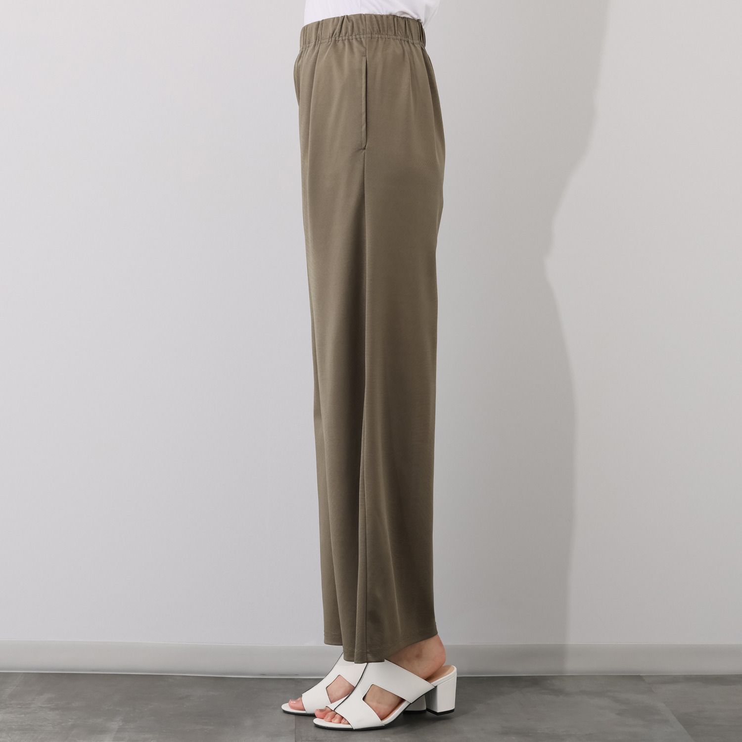 マンスリートライミー 着回し抜群 ２ウェイプルオーバー＆ キレイめパンツセット