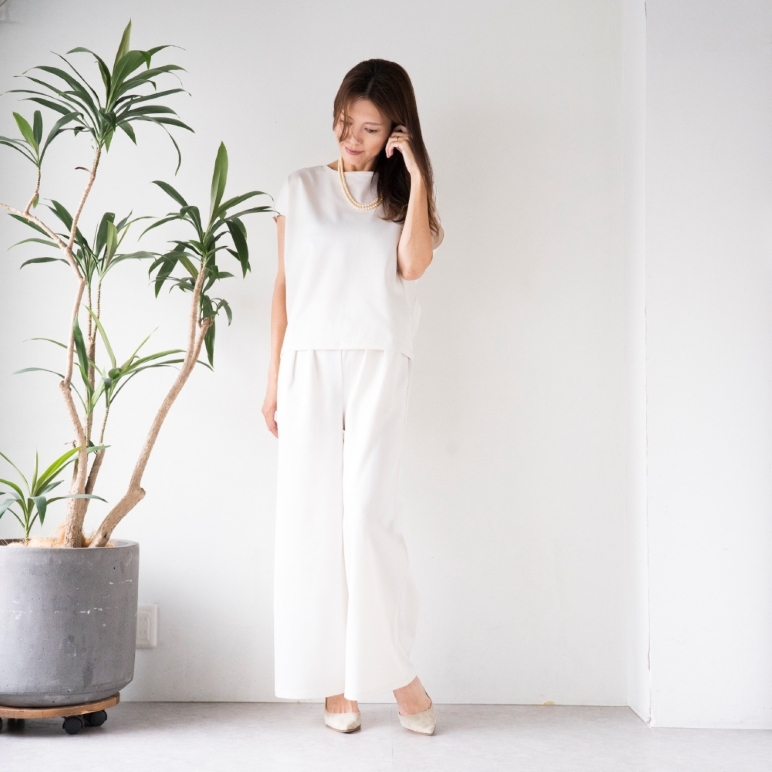 マンスリートライミー 着回し抜群 ２ウェイプルオーバー＆ キレイめパンツセット