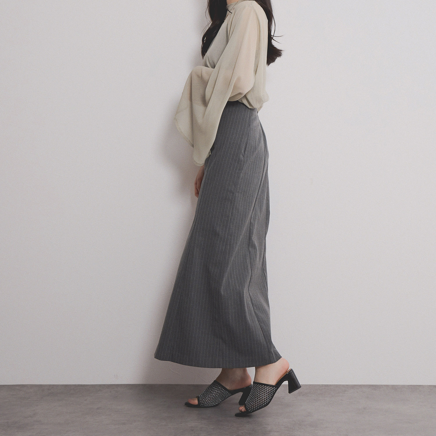 ニカル メタリックチュール ミュールサンダル