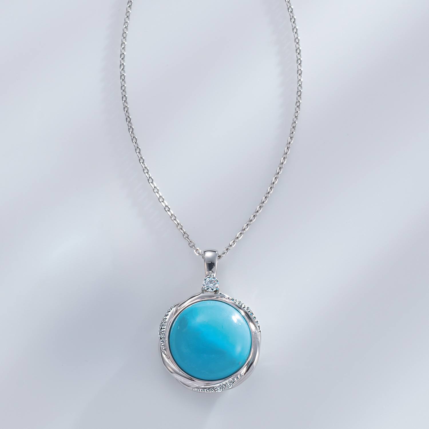 ミケランジェロ シルバー ６．５カラットＵＰ アリゾナ産ターコイズ ＣＺアクセント ラウンドカボション ペンダント