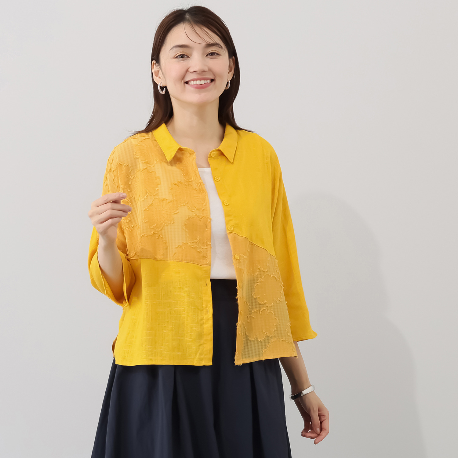 ジョリーフェム 麻混 フラワージャガード シャツブラウス