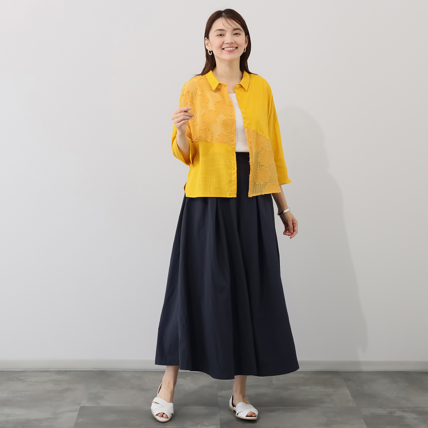 ジョリーフェム 麻混 フラワージャガード シャツブラウス