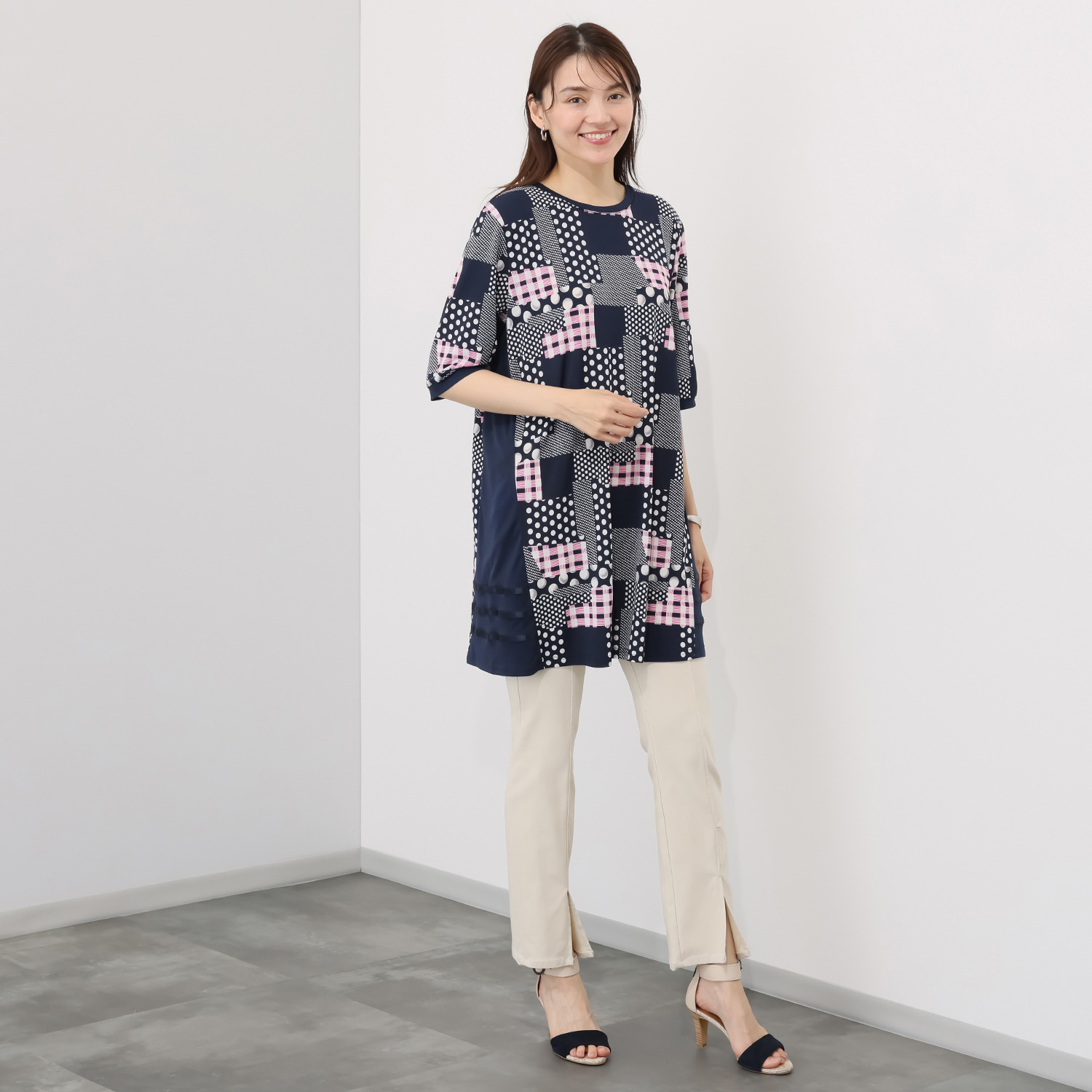 ジョリーフェム ランダムドットプリント サイドアクセント チュニック