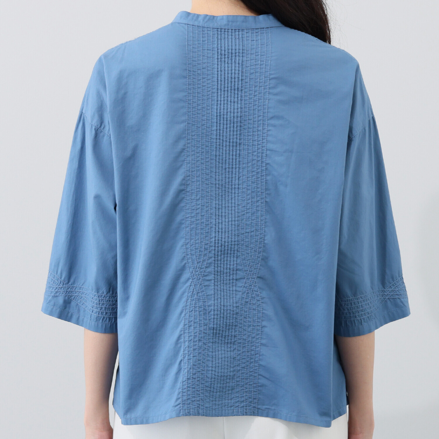 ヤッコマリカルド コットンローン ピンタック・ ステッチ刺しゅうシャツ