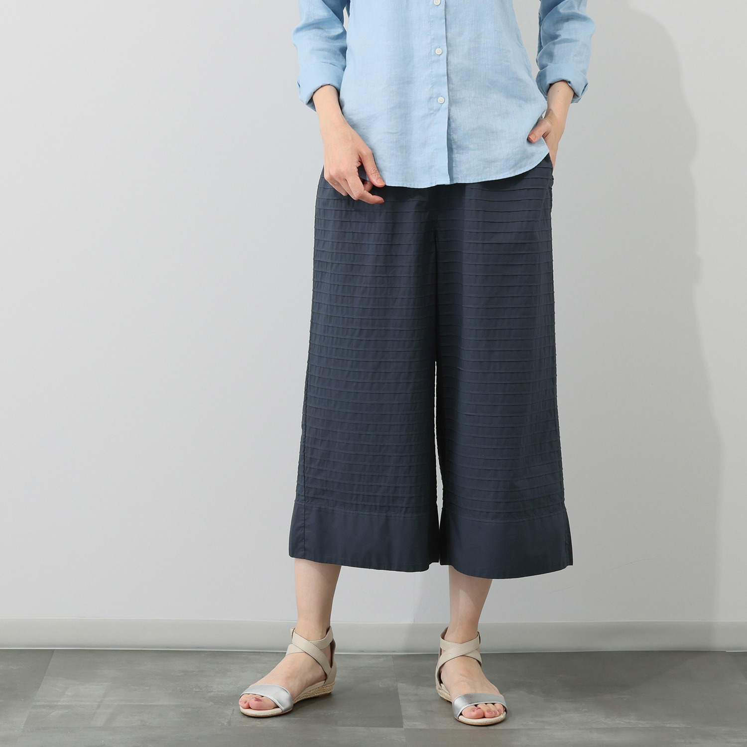 ヤッコマリカルド コットンローン ピンタック パンツ