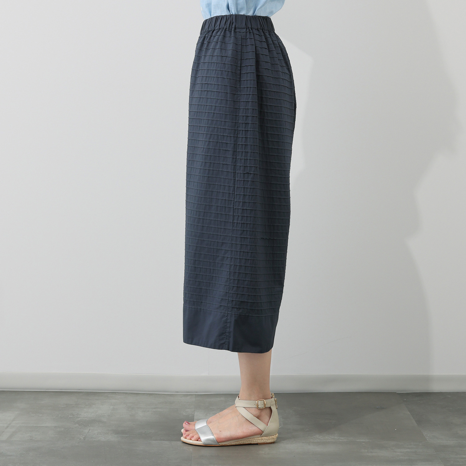 ヤッコマリカルド コットンローン ピンタック パンツ