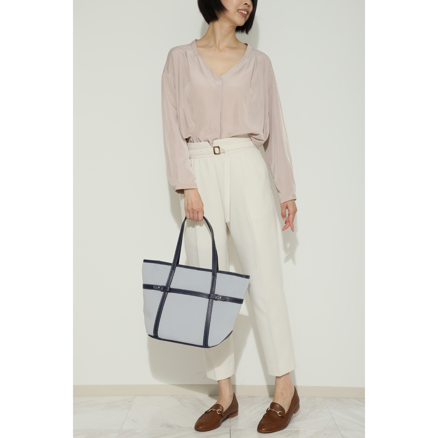 ラルジュ ステッチベルト 軽量 Ａ４トートバッグ