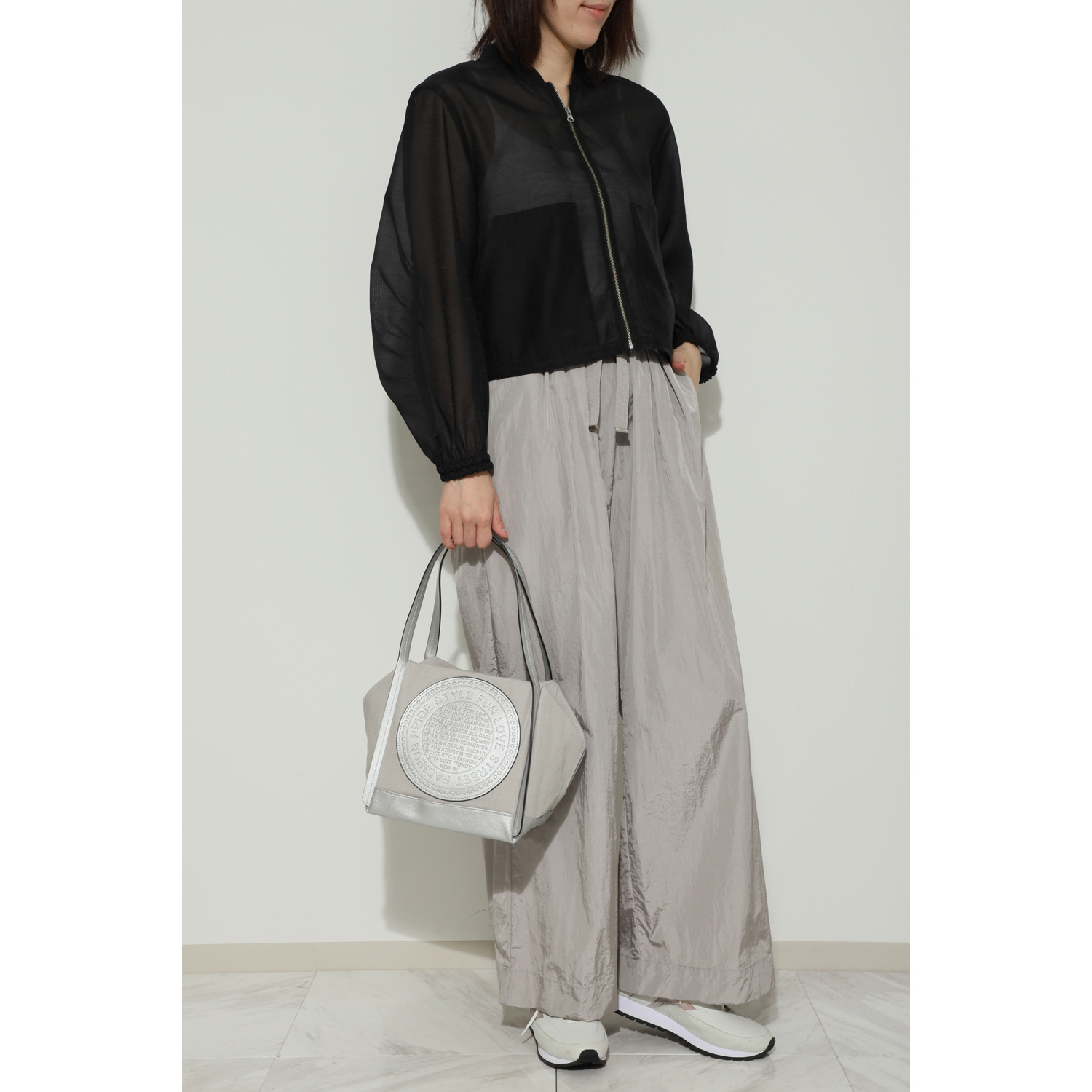 ラルジュ サークル型押アクセント キューブバッグ