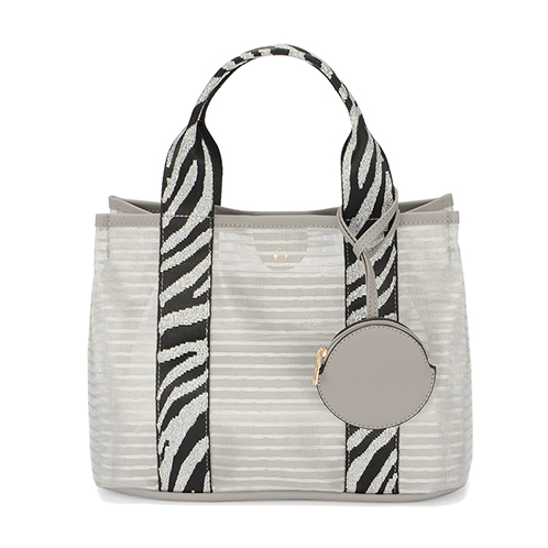 ラルジュ 透かしチュール アニマル柄ハンドル トートバッグ