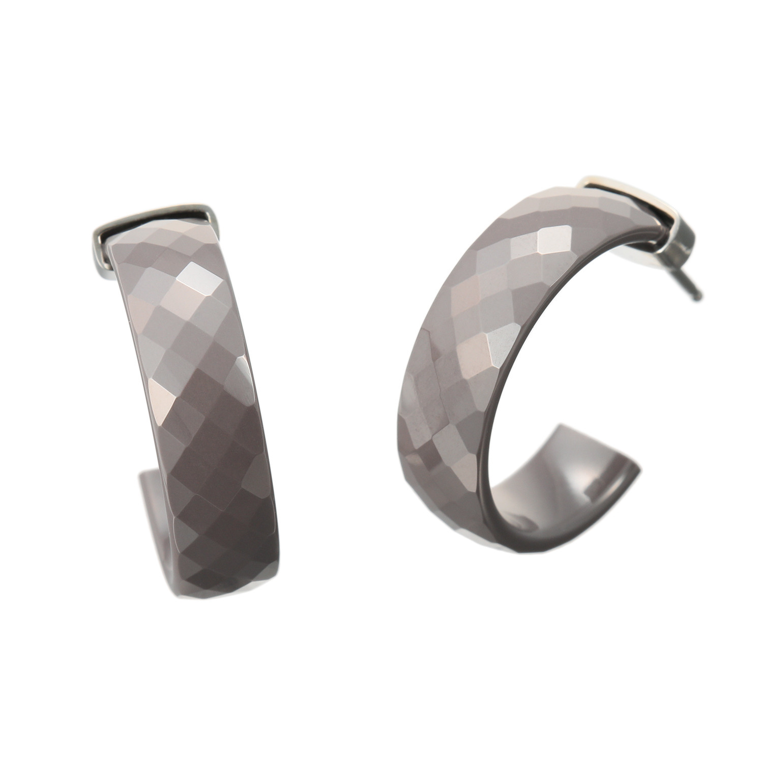 デイスティー セラミック ファセットデザイン フープピアス