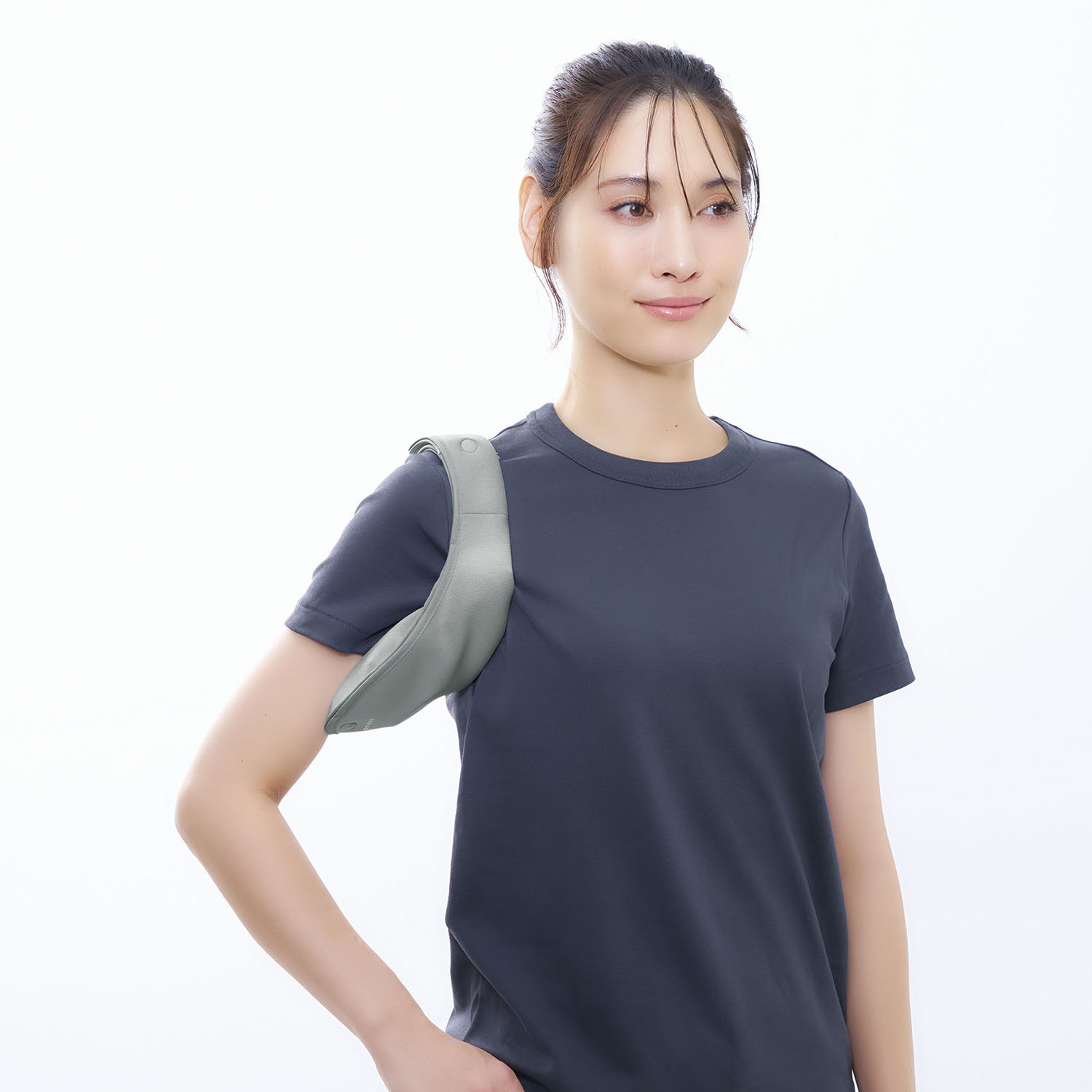 持ち運んで暑さ対策！ 保冷ケース付き氷のう＆ 氷のう保冷ネックカバー ５点セット