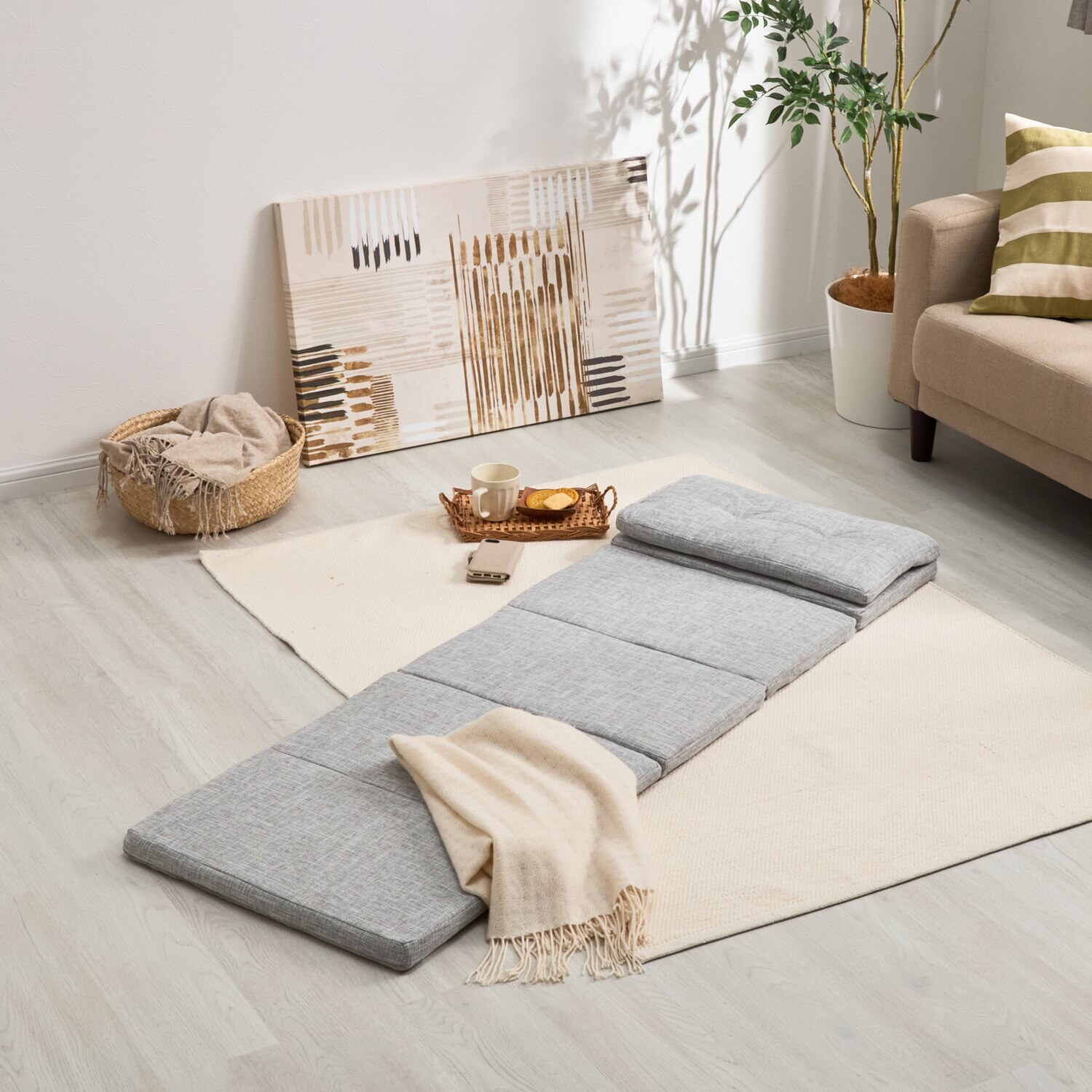 エアーフロウムで 寝心地抜群！ ６つ折 お昼寝マット