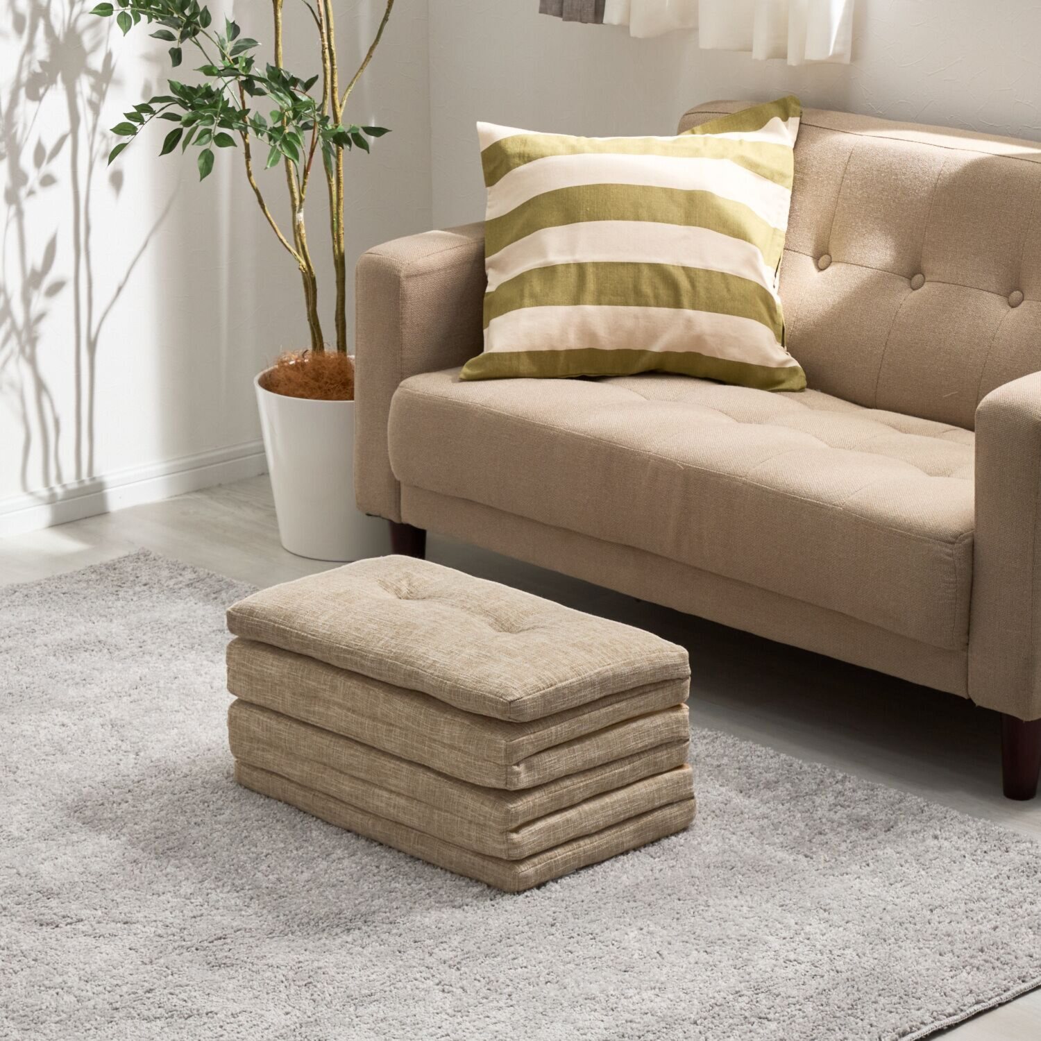 エアーフロウムで 寝心地抜群！ ６つ折 お昼寝マット