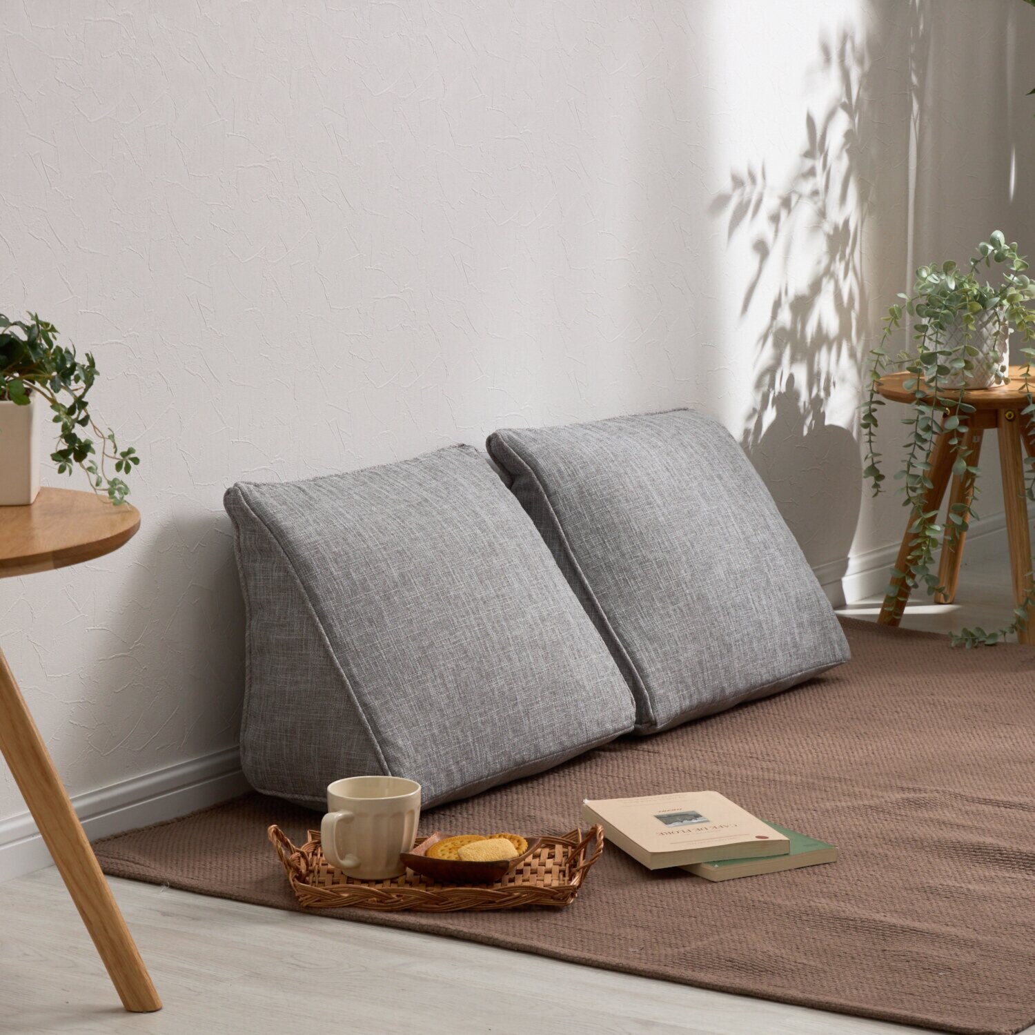 背もたれしっかり 三角クッション Ｍサイズ２個組