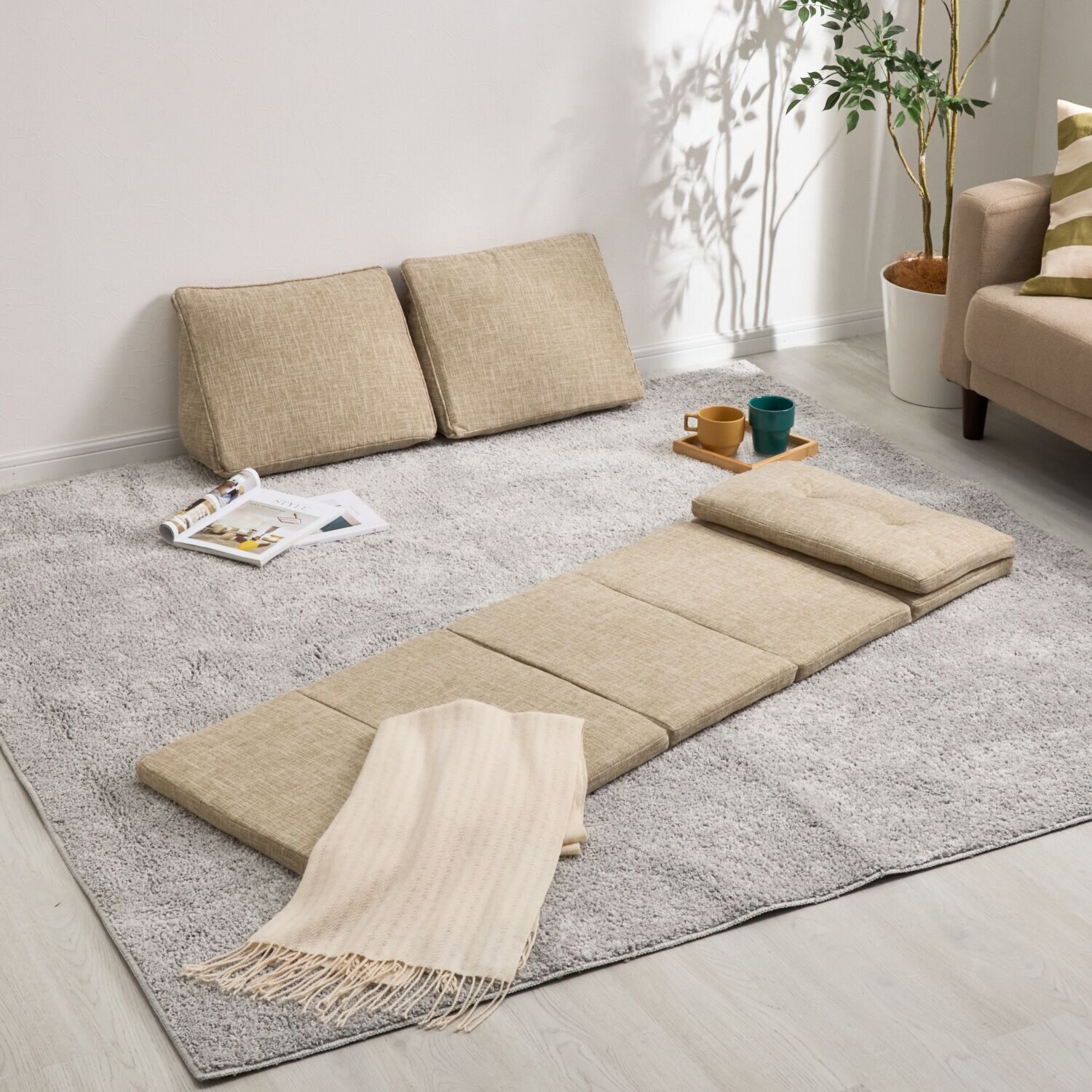 背もたれしっかり 三角クッション Ｍサイズ２個組