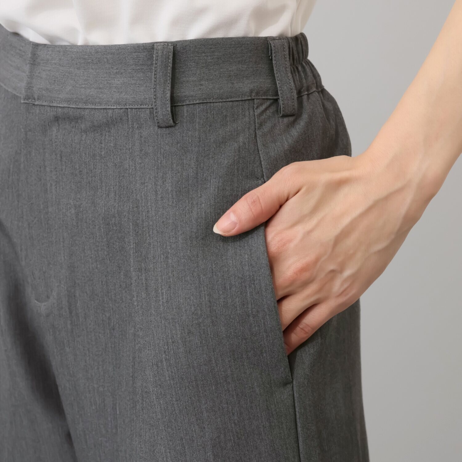 コモエリークローゼット 変形タックで作る ゆるパンツ