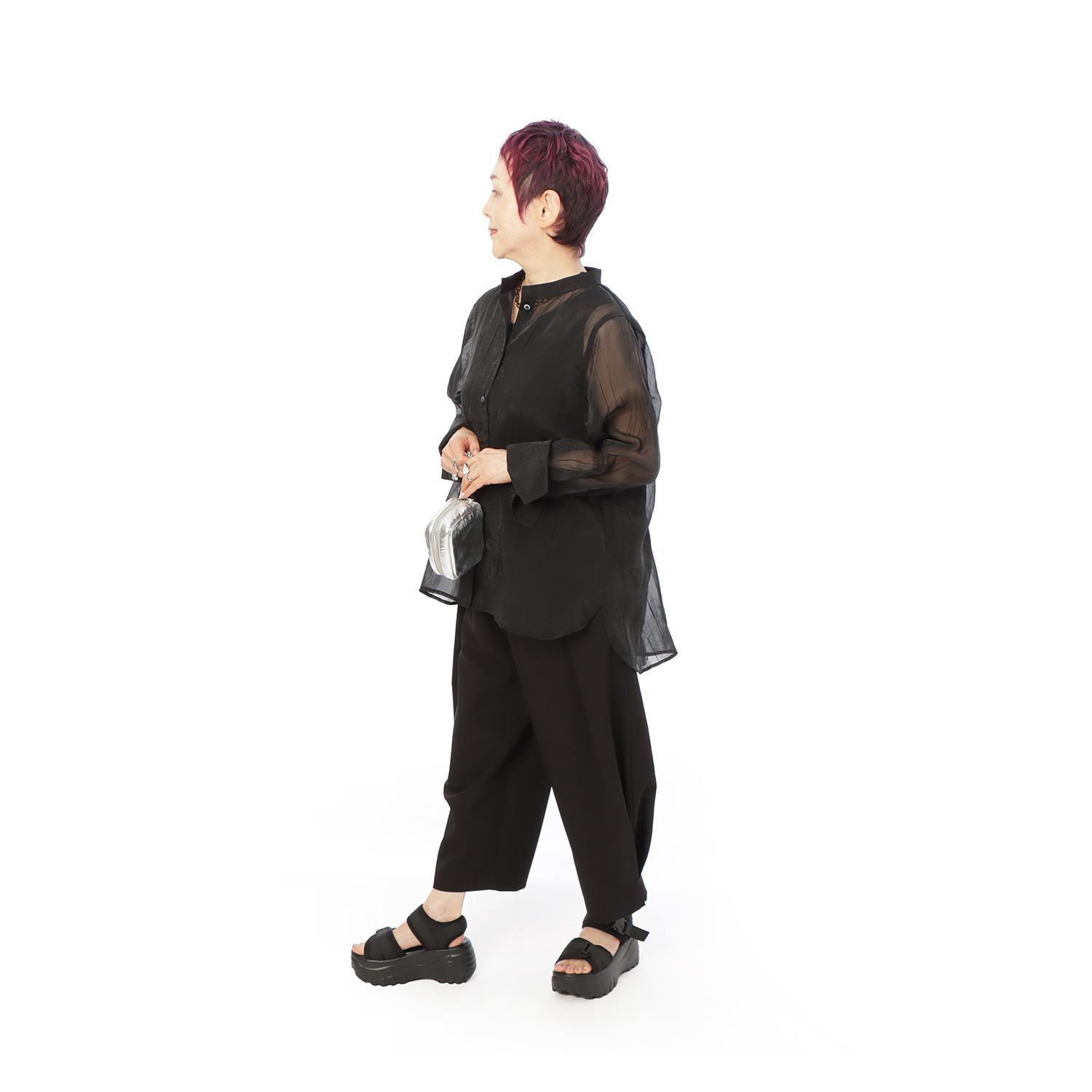 コモエリークローゼット 変形タックで作る ゆるパンツ