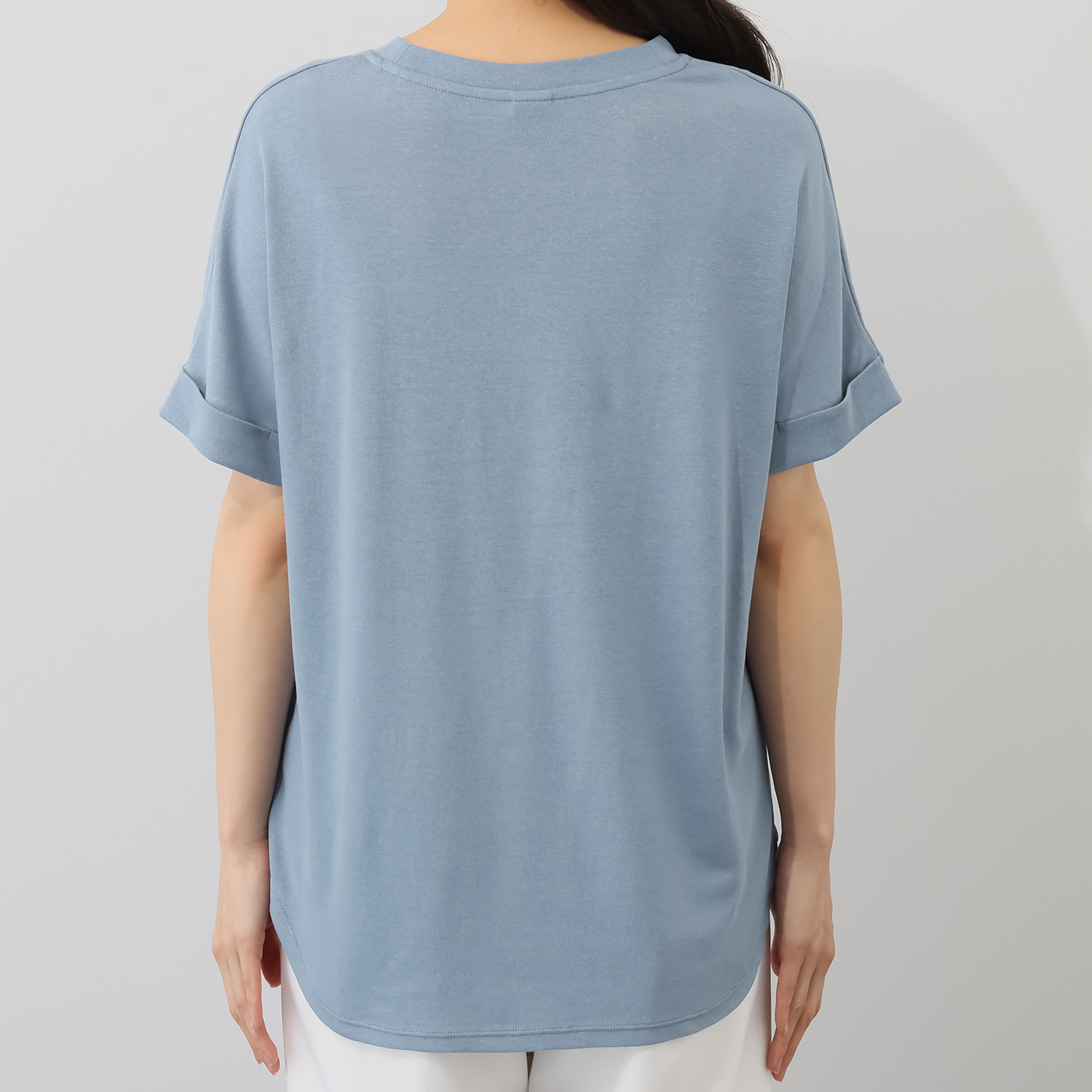 スピンブルー 接触冷感・吸水速乾 フレンチリネンブレンド ジャージー ラウンドヘム レタードプルオーバー