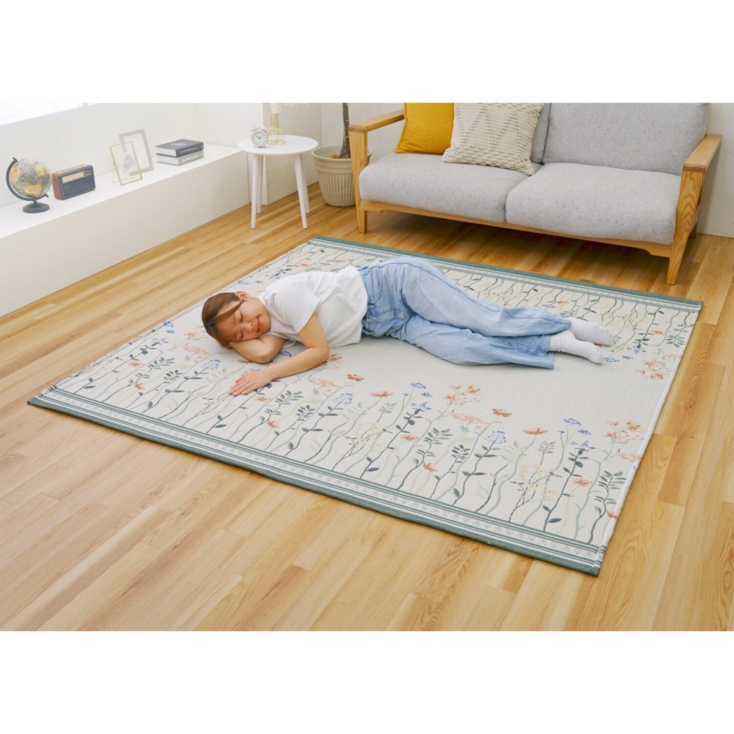 イケヒコ さらっと爽やか ジャガード織 除湿・消臭ラグ ＜１８０×１８０ｃｍ＞