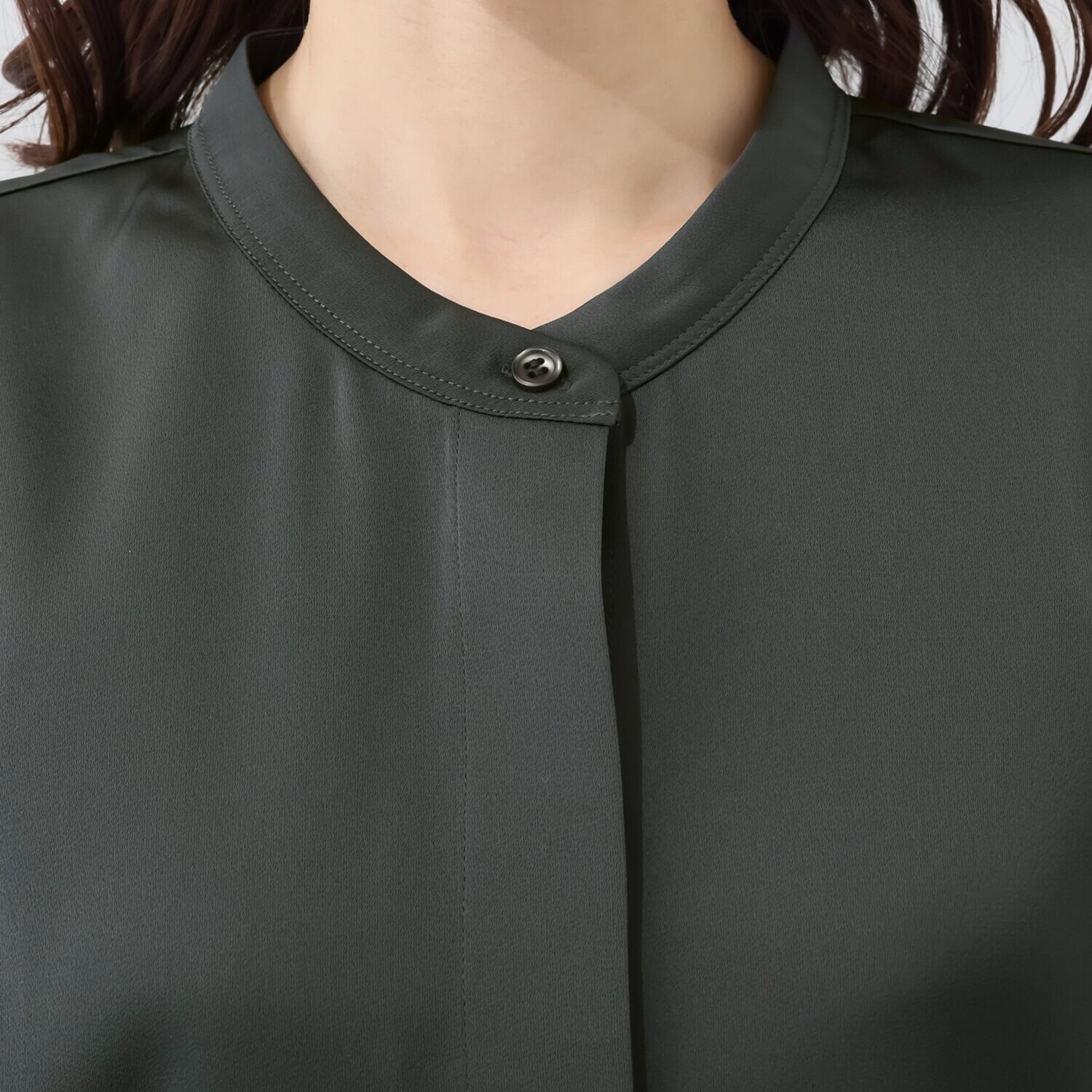 元町ゼラール ドレープ感が美しい！ とろみサテン ドルマンシャツ