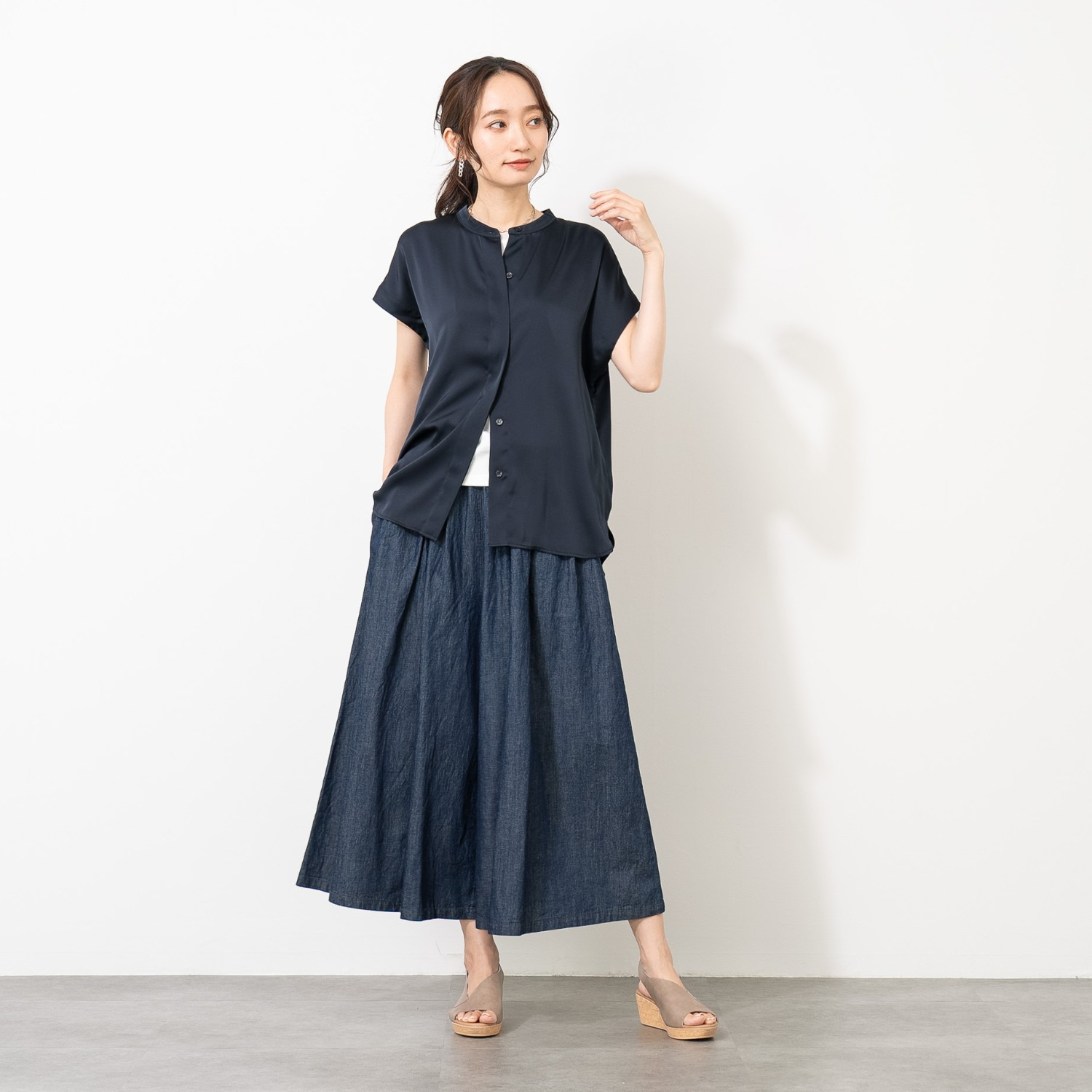 元町ゼラール ドレープ感が美しい！ とろみサテン ドルマンシャツ