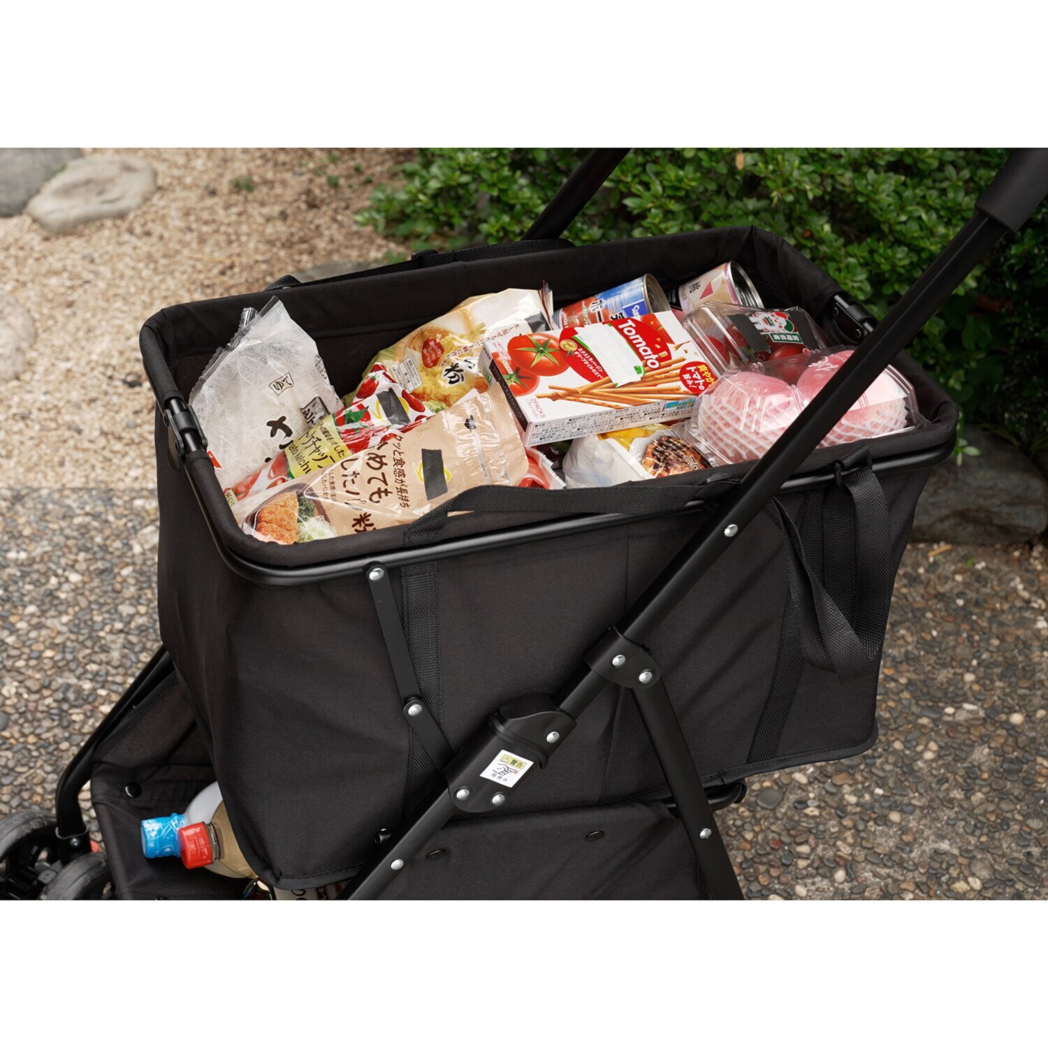 お買い物やアウトドアなど さまざまな場所で 自由な移動をサポートする マルチカート Ｓｍｏｏｖｙ