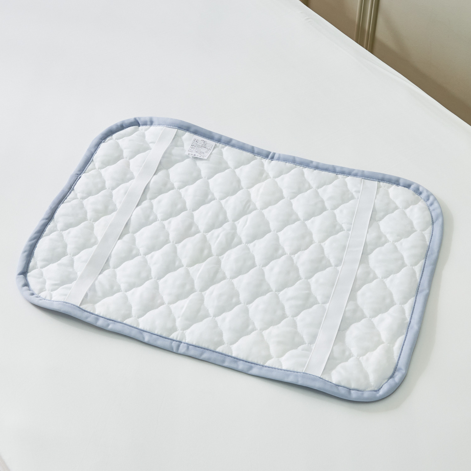 ムーミン ひんやり寝具 シングルサイズ３点セット （肌掛けふとん・ 敷きパッド・枕パッド）