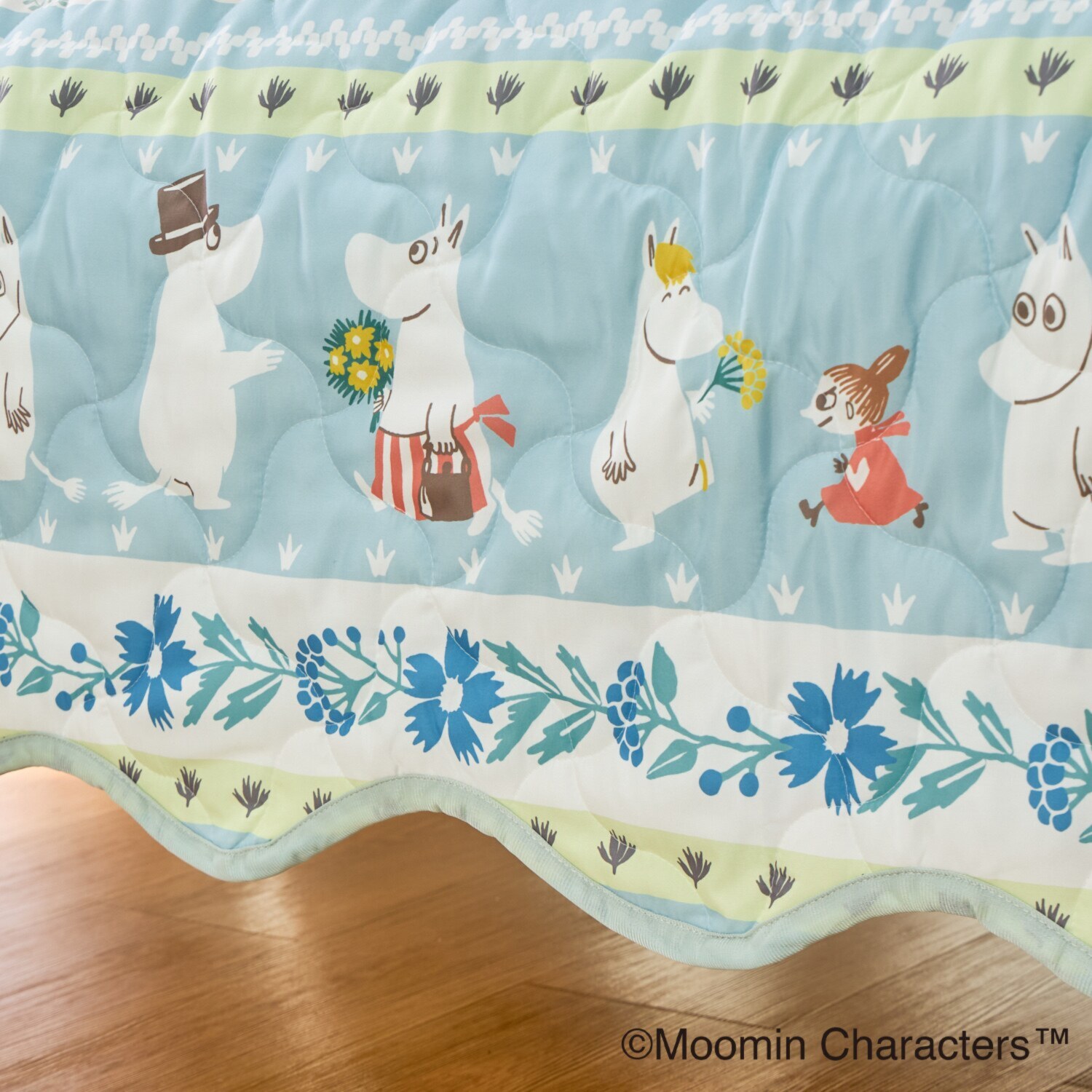 ムーミン ひんやり リバーシブル マルチキルトカバー ＜１９０×２４０ｃｍ＞