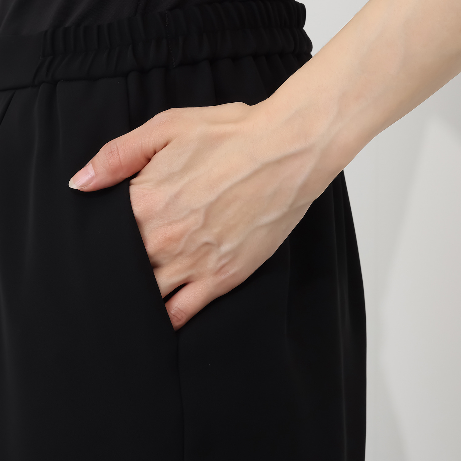 ニュイ ブラックフォーマル 洗える ゆったり ジャケットパンツスーツ