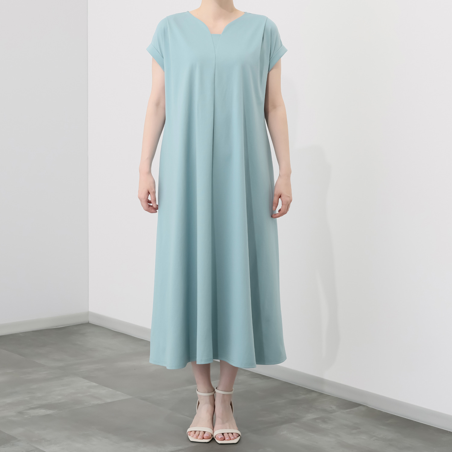 アンリック　オー　ブルー 接触冷感・ＵＶカット ターンバックスリーブ 細見えフレアーワンピース ＜着丈１２０ｃｍ＞