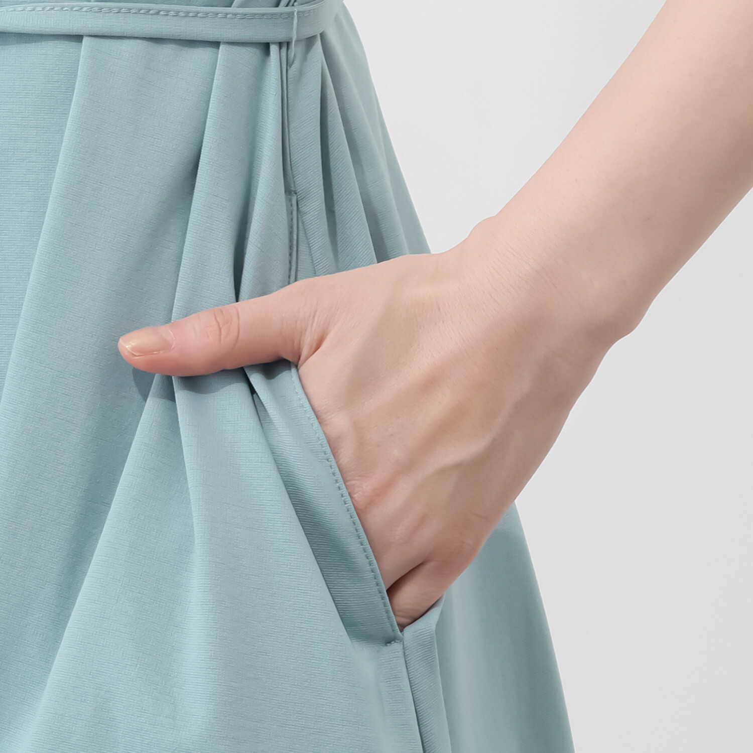 アンリック　オー　ブルー 接触冷感・ＵＶカット ターンバックスリーブ 細見えフレアーワンピース ＜着丈１２０ｃｍ＞