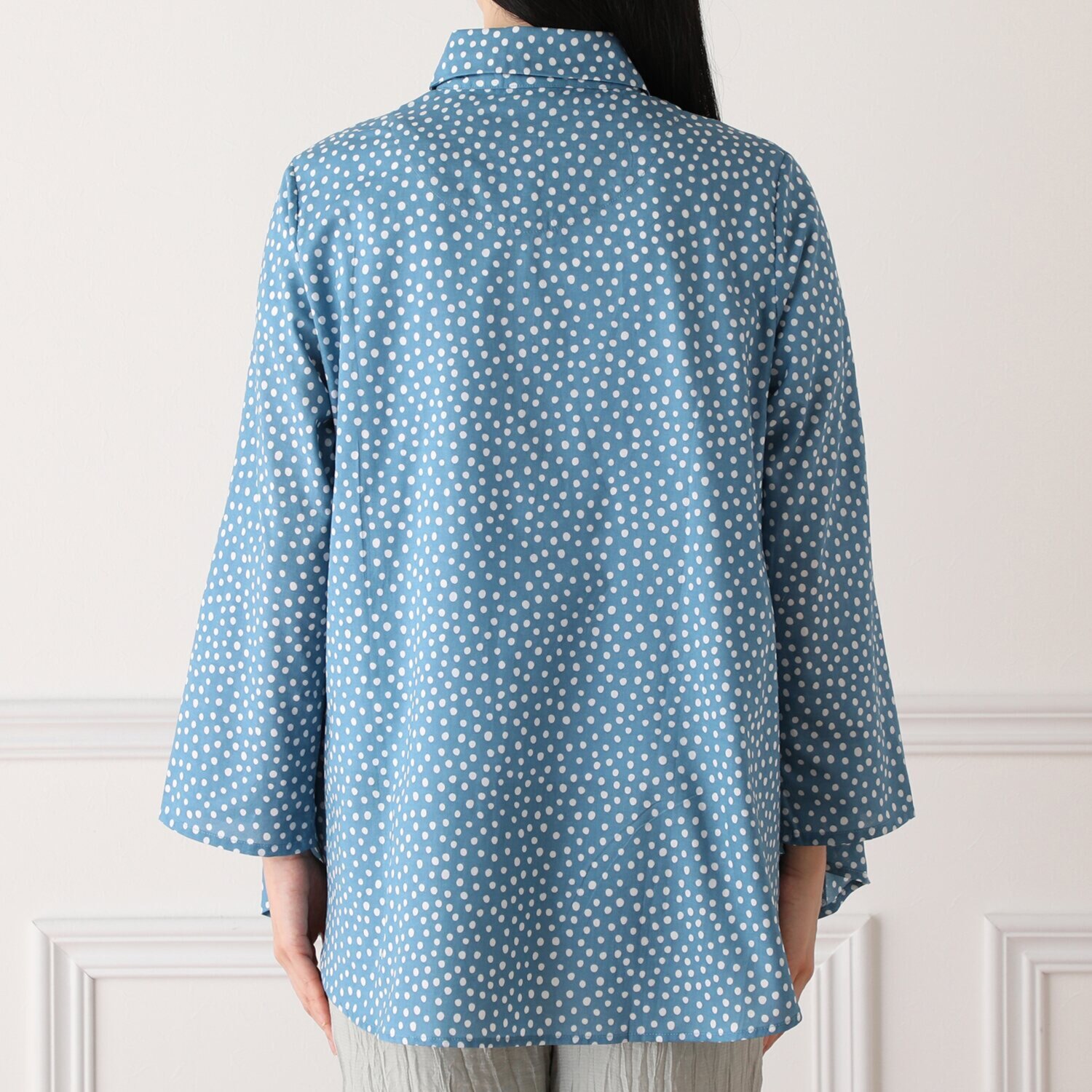 ＷＩＮＤ 綿ローン 水玉柄トップス