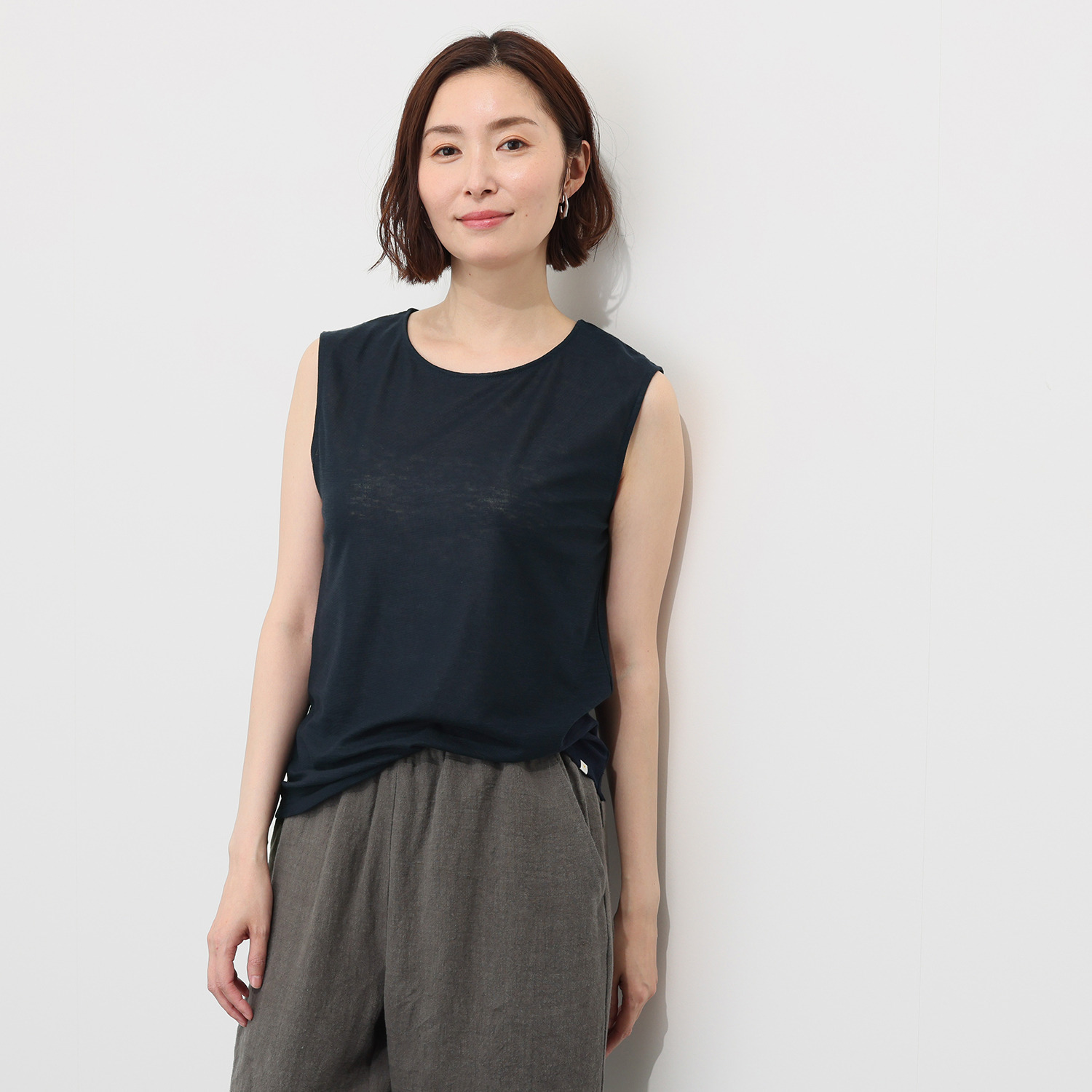 たおやか美 日本製 麻１００％ シルクプロテイン加工 ウォッシャブル ノースリーブプルオーバー