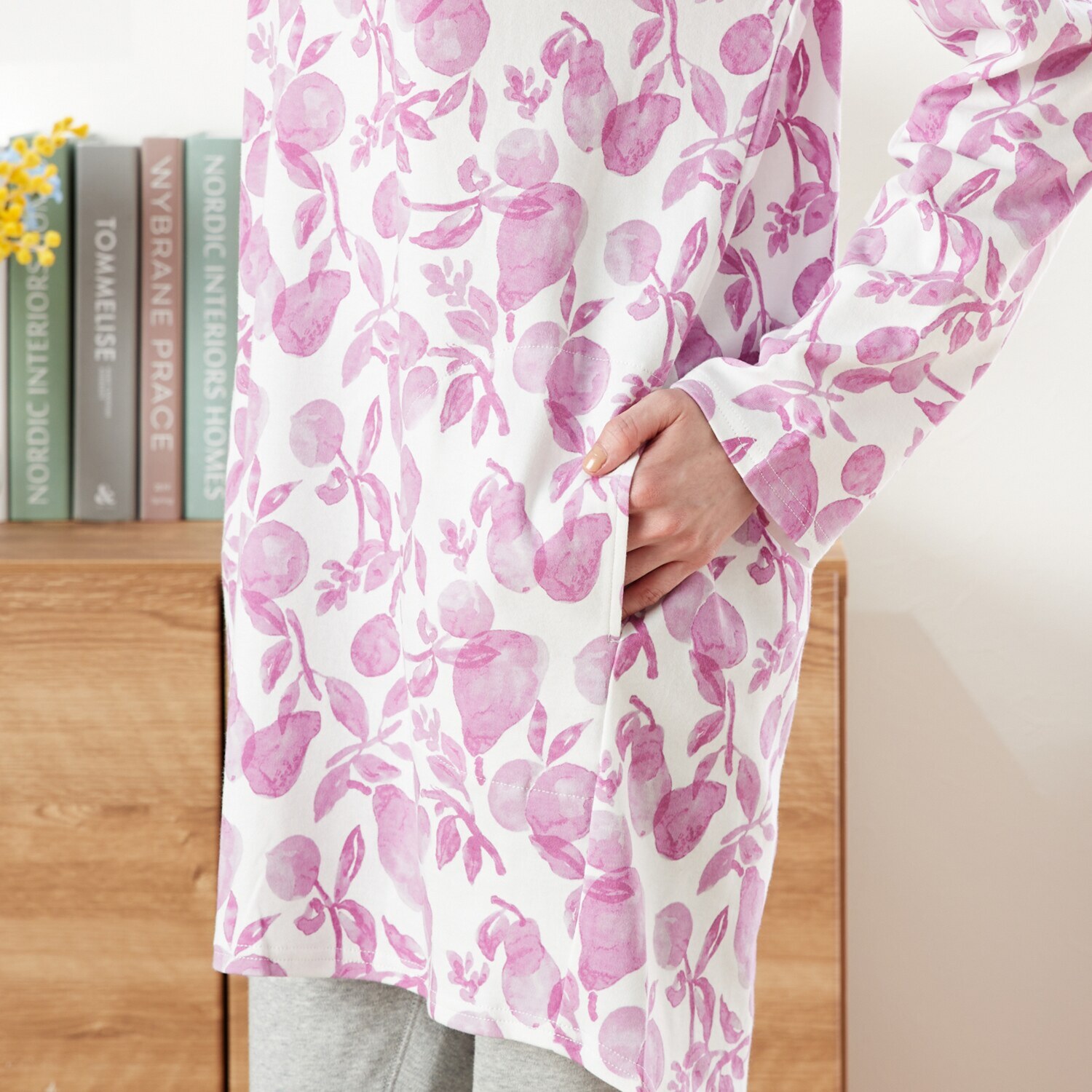 ナルエー コットン１００％ スムース 洋ナシデザイン ロングＴシャツ