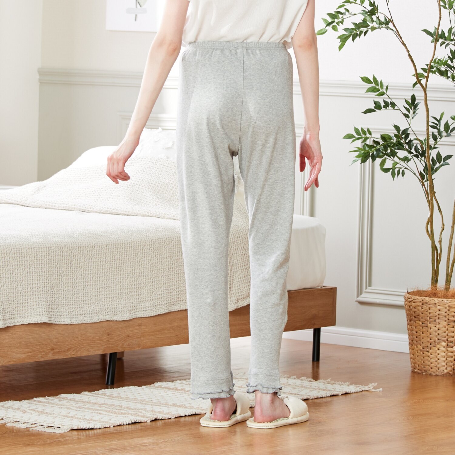 ナルエー コットン１００％ スムース レギンス