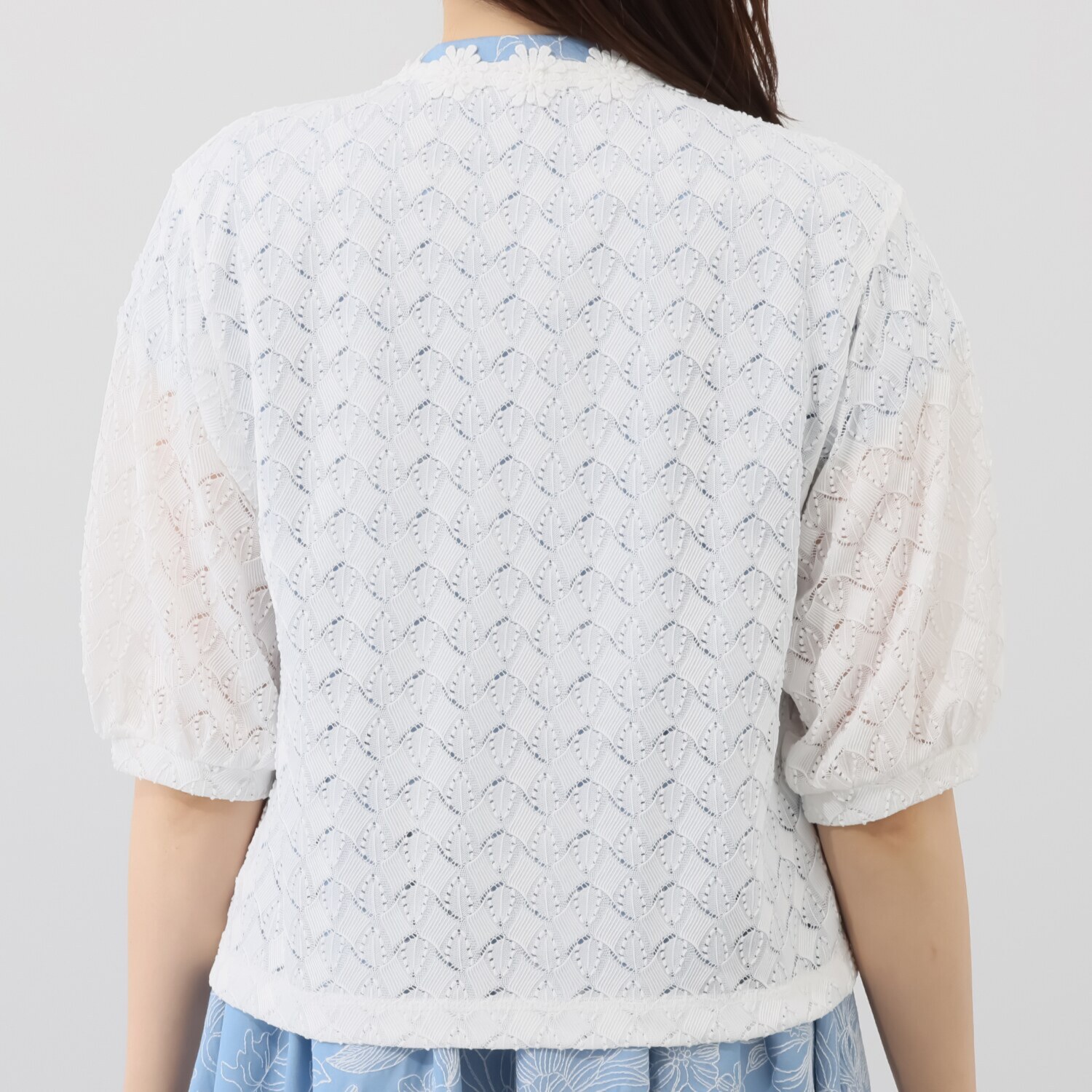 エスポア リーフ＆幾何模様 立体レーストリミング ニットボレロ