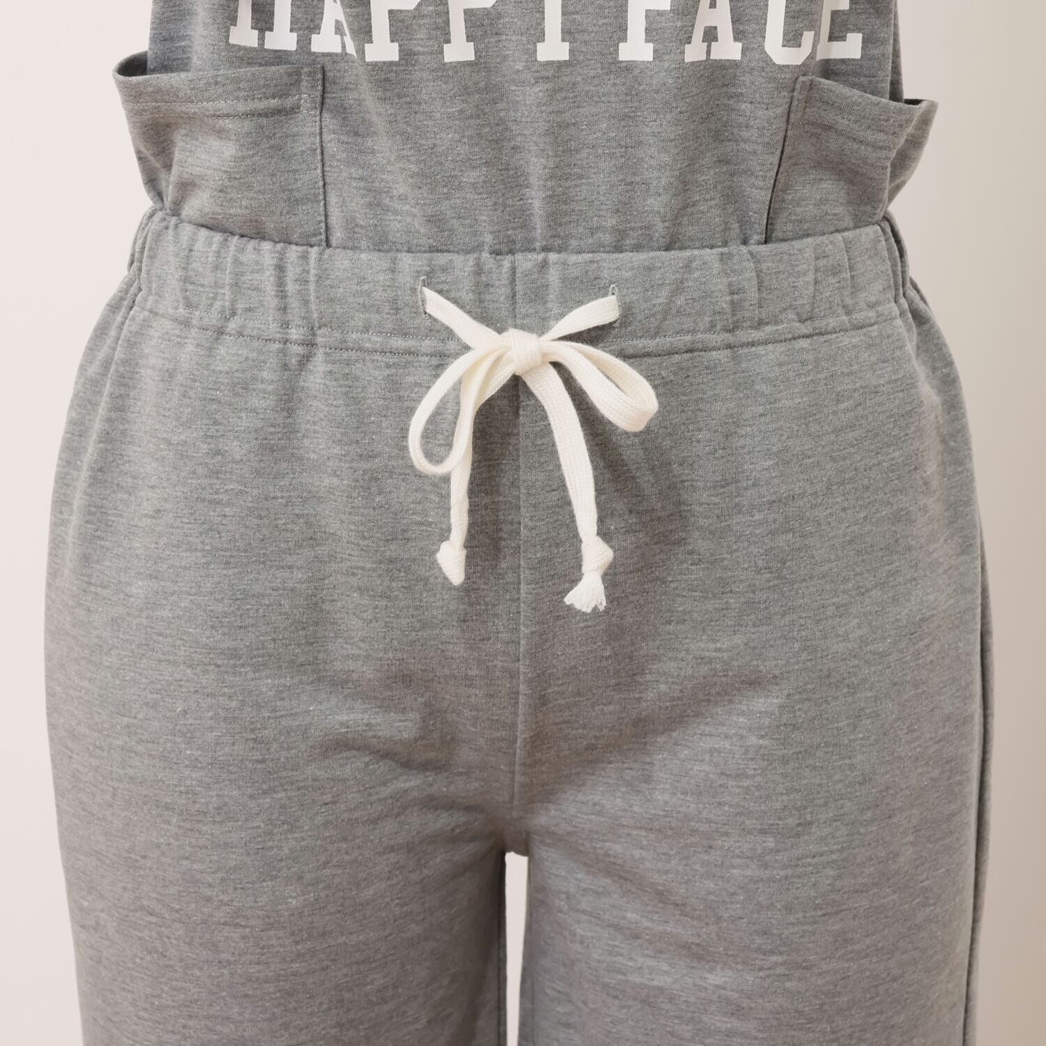 ハッピーフェイス エマちゃんがポイント！ ゆったり フードパジャマ上下セット