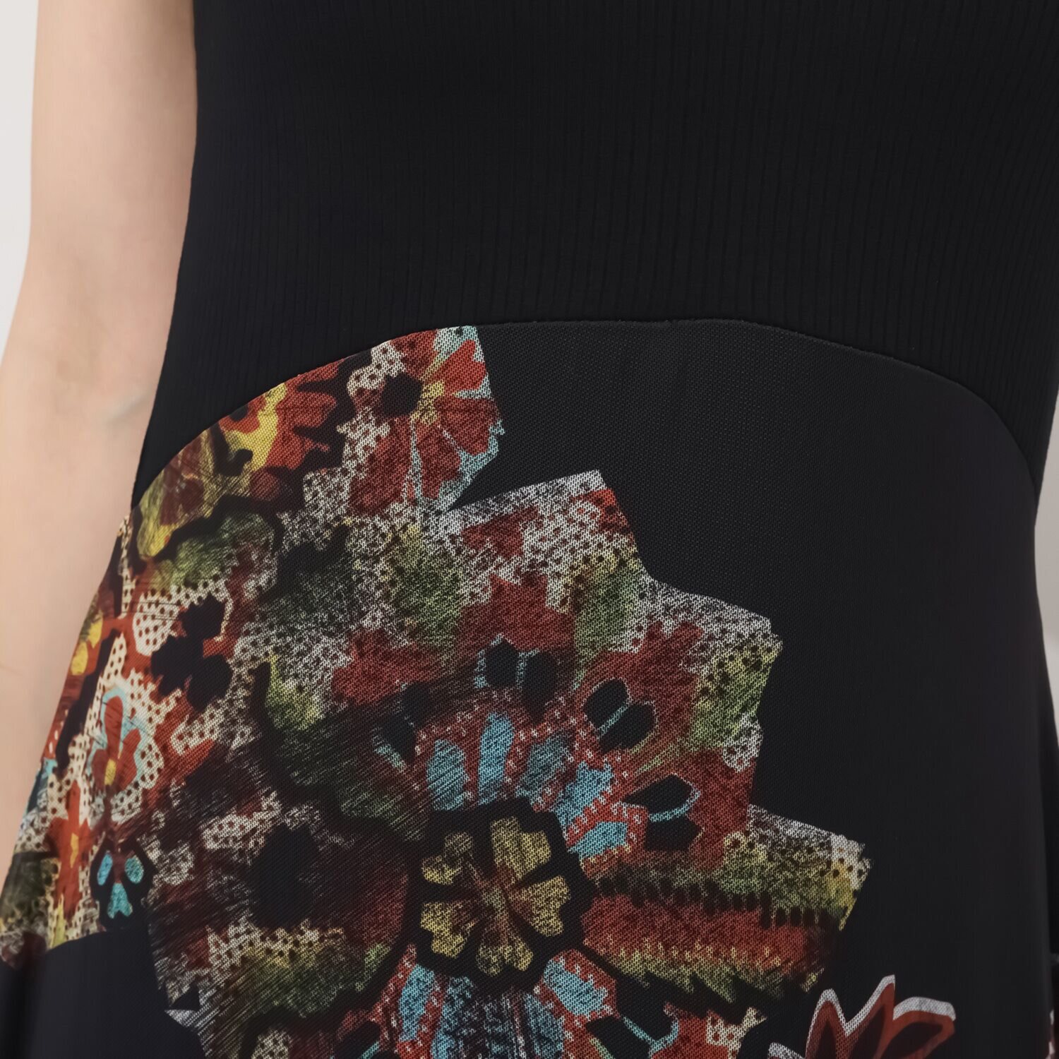 デシグアル エスニック調プリント チュールドレス