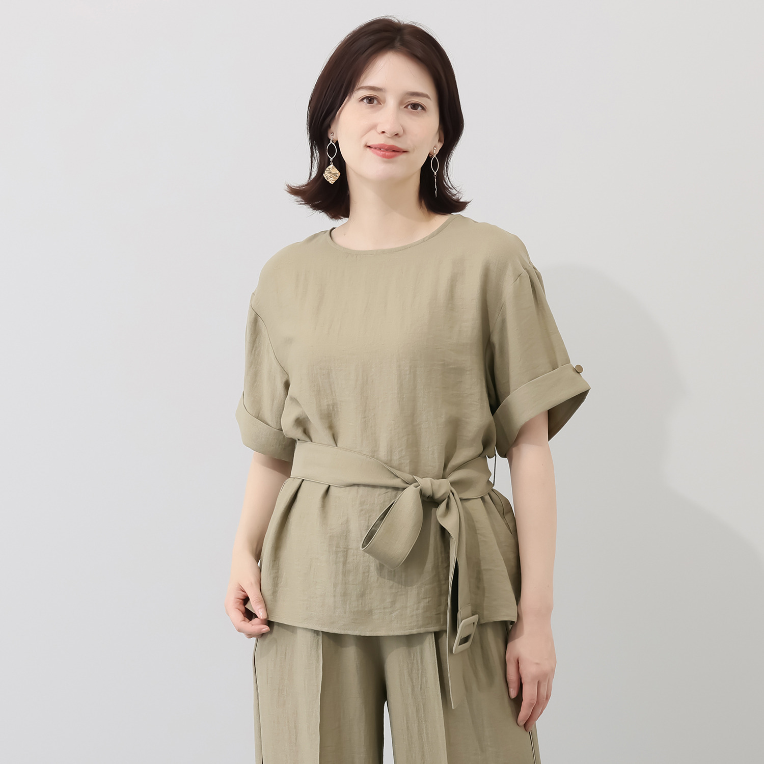 タマミ　ワタナベ プルオーバーブラウス “サニーブールバード”