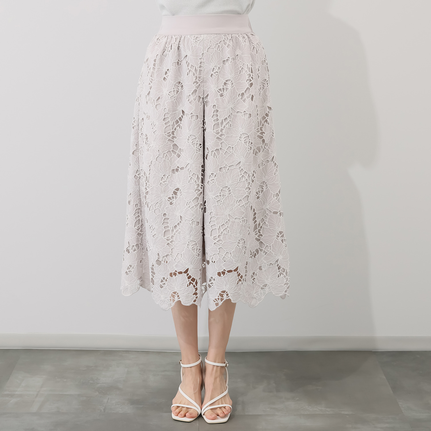 タマミ　ワタナベ レーススカート “アイビーフラワー”